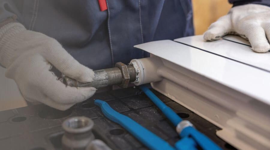 Expert burst pipe repair services in Gladewater, TX